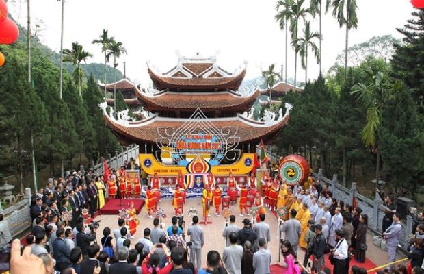 Top 8 địa điểm du lịch Hà Nội - Những lễ hội đặc sắc ở Hà Nội